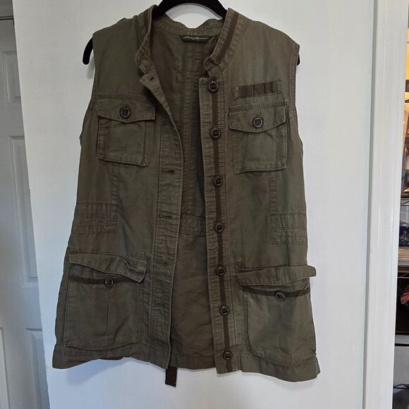 Eddie Bauer Olive green vest - Picture 2 of 8